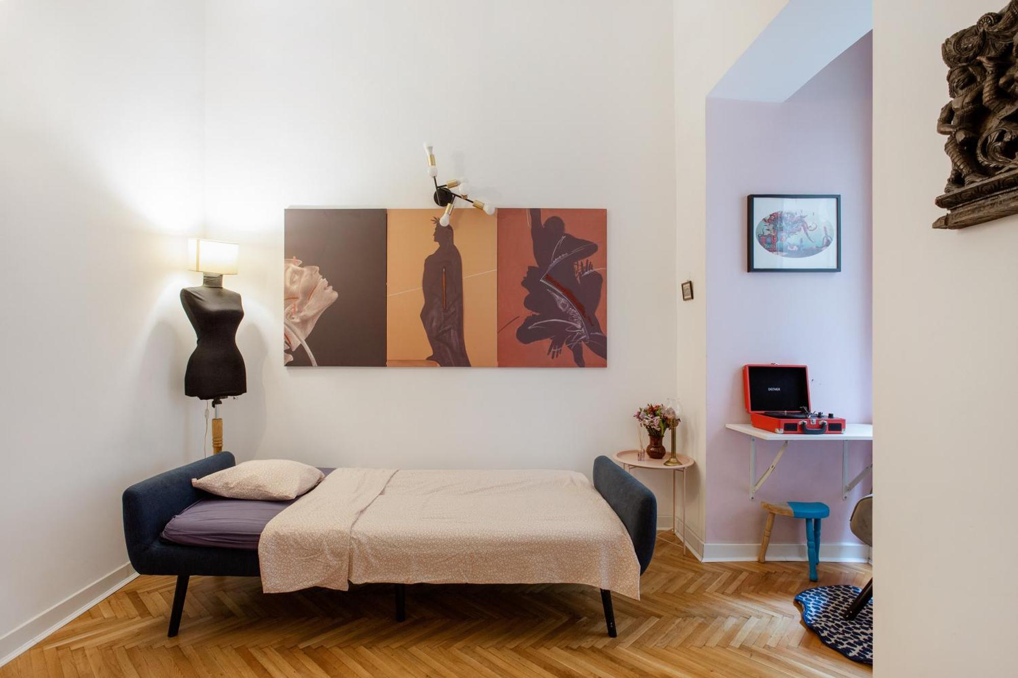 Art Sara * Belgrad